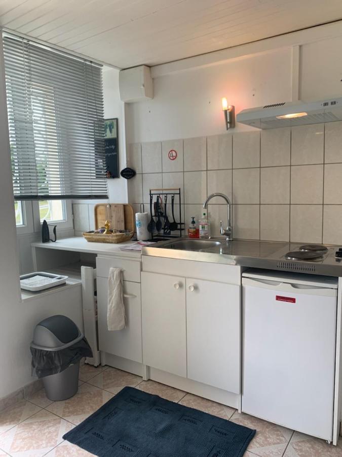 Charmant Studio Meuble Montignac-Charente Экстерьер фото